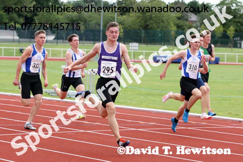 Mens under-17s 100 metres, Northern Under-13s, U-15s and 17s Championships. Photo: David T. Hewitson/Sports for All Pics